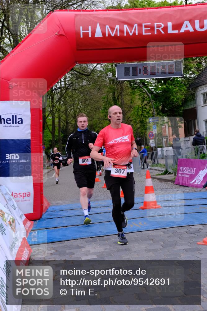 19.04.2026 - Hammer Lauf Tim E. http://msf.ph/oto/9542691 19.04.2026 12:00:56 Ziel 307, 406, 407, 420, 601, 609, 673, 697, 766, 951 meine-sportfotos.de