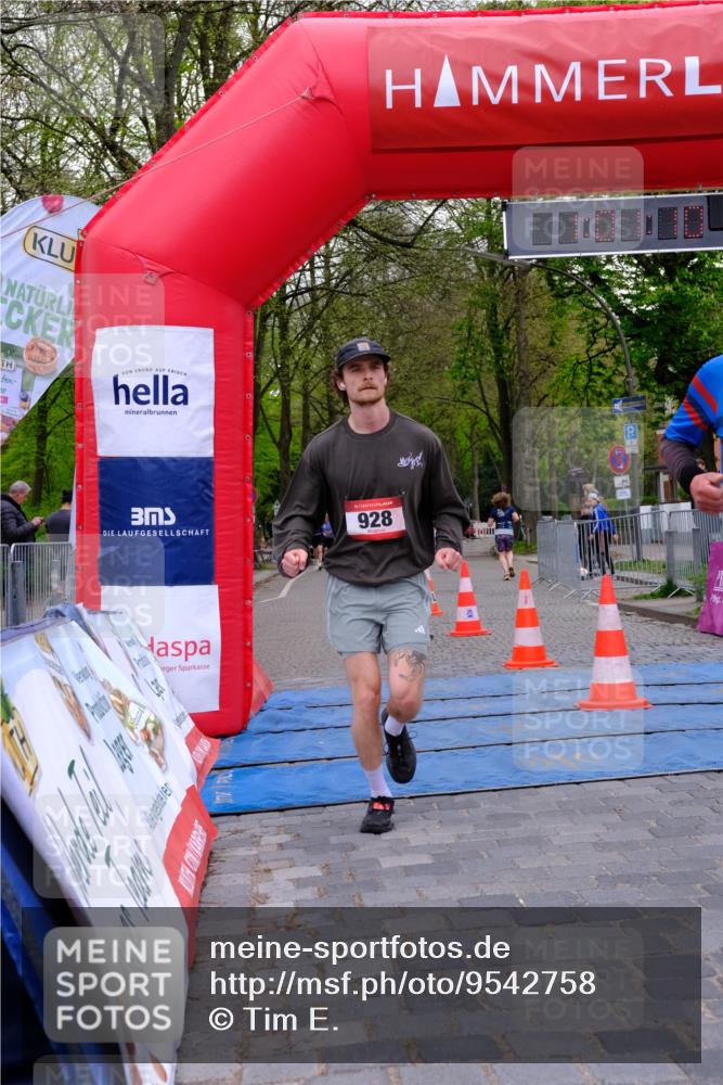 19.04.2026 - Hammer Lauf Tim E. http://msf.ph/oto/9542758 19.04.2026 12:01:18 Ziel 112, 928 meine-sportfotos.de