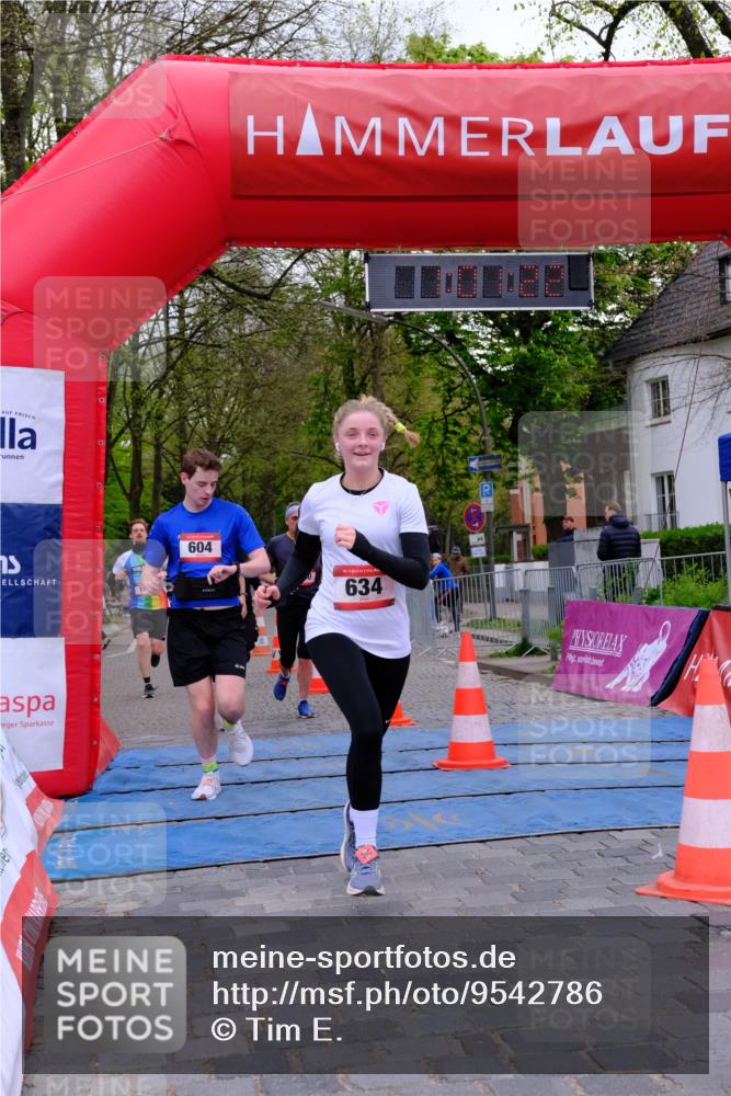 19.04.2026 - Hammer Lauf Tim E. http://msf.ph/oto/9542786 19.04.2026 12:01:30 Ziel 9, 10, 174, 421, 604, 634, 860 meine-sportfotos.de