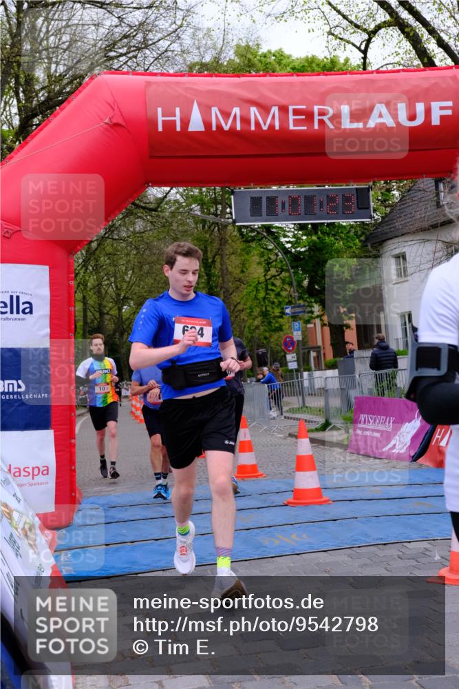 19.04.2026 - Hammer Lauf Tim E. http://msf.ph/oto/9542798 19.04.2026 12:01:31 Ziel 9, 10, 174, 604, 634, 860 meine-sportfotos.de