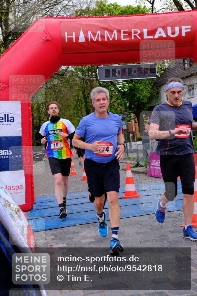 19.04.2026 - Hammer Lauf Tim E. http://msf.ph/oto/9542818 19.04.2026 12:01:33 Ziel 9, 10, 174, 604, 634, 860 meine-sportfotos.de