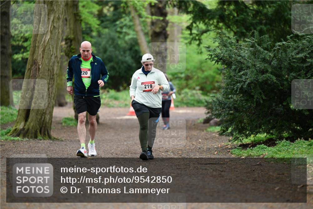 19.04.2026 - Hammer Lauf Dr. Thomas Lammeyer http://msf.ph/oto/9542850 19.04.2026 11:00:22 Laufen 220, 219 meine-sportfotos.de