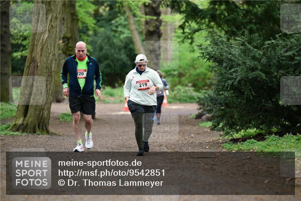19.04.2026 - Hammer Lauf Dr. Thomas Lammeyer http://msf.ph/oto/9542851 19.04.2026 11:00:22 Laufen 220, 219 meine-sportfotos.de