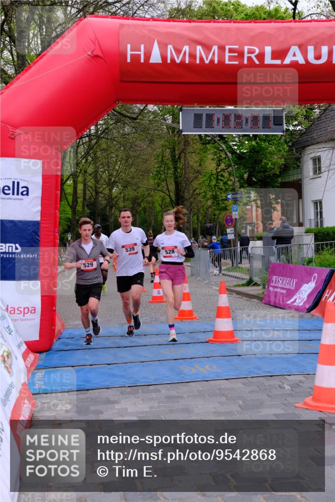 19.04.2026 - Hammer Lauf Tim E. http://msf.ph/oto/9542868 19.04.2026 12:02:09 Ziel 23, 528, 529, 539, 690 meine-sportfotos.de