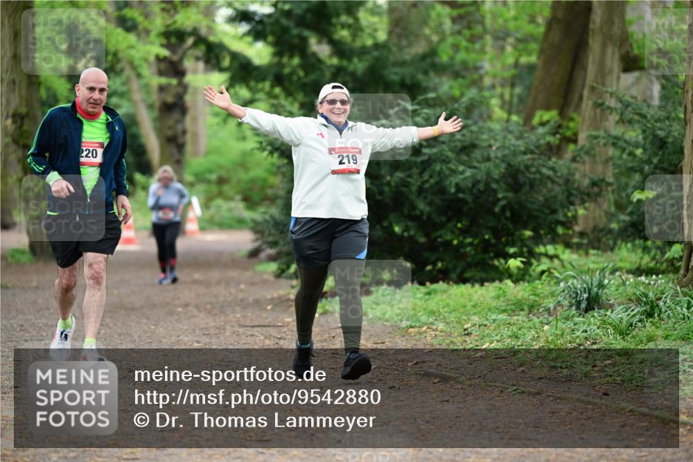 19.04.2026 - Hammer Lauf Dr. Thomas Lammeyer http://msf.ph/oto/9542880 19.04.2026 11:00:26 Laufen 220, 219 meine-sportfotos.de