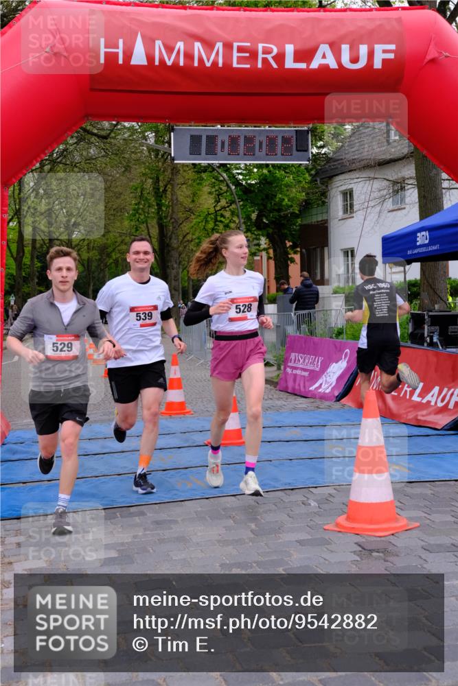 19.04.2026 - Hammer Lauf Tim E. http://msf.ph/oto/9542882 19.04.2026 12:02:10 Ziel 23, 528, 529, 539, 690 meine-sportfotos.de