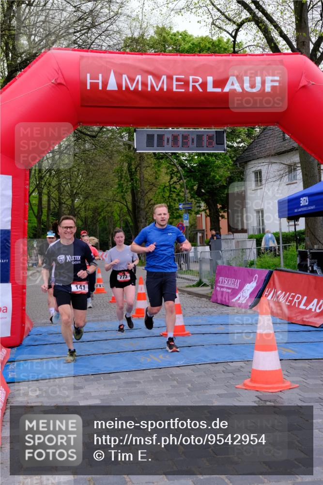 19.04.2026 - Hammer Lauf Tim E. http://msf.ph/oto/9542954 19.04.2026 12:03:24 Ziel 141, 388, 450, 482, 773, 864, 1103 meine-sportfotos.de