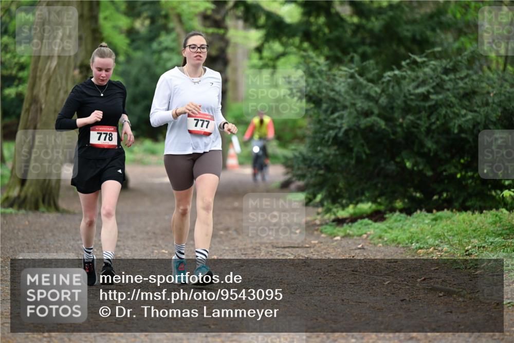 19.04.2026 - Hammer Lauf Dr. Thomas Lammeyer http://msf.ph/oto/9543095 19.04.2026 11:02:02 Laufen 778, 777 meine-sportfotos.de