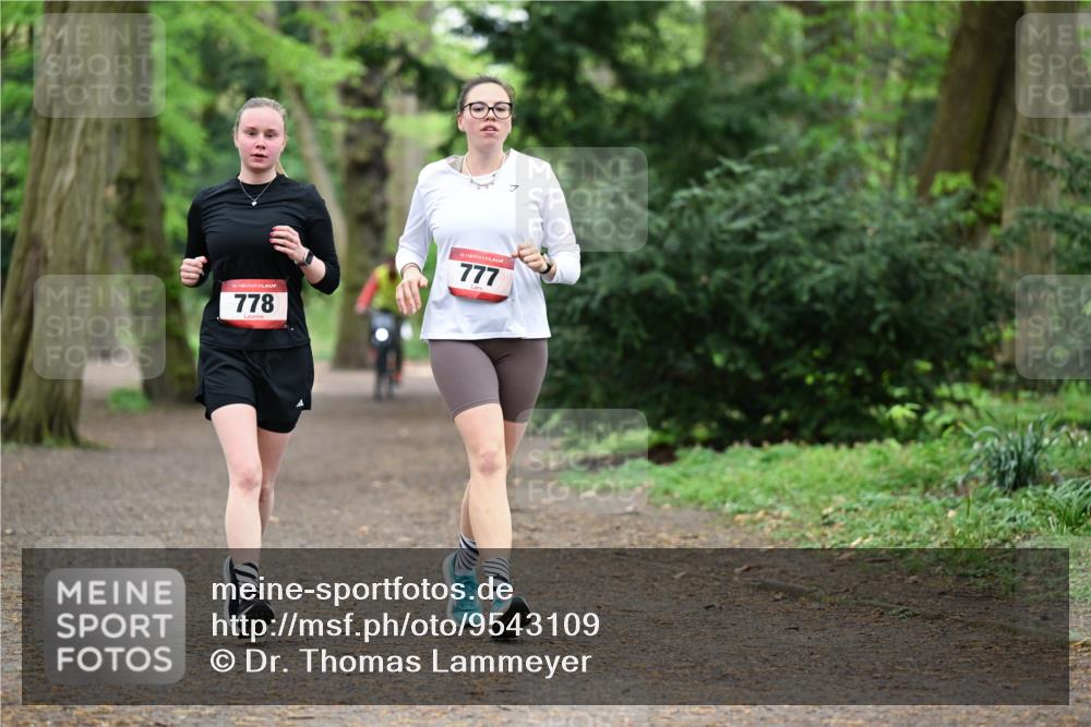 19.04.2026 - Hammer Lauf Dr. Thomas Lammeyer http://msf.ph/oto/9543109 19.04.2026 11:02:03 Laufen 778, 777 meine-sportfotos.de