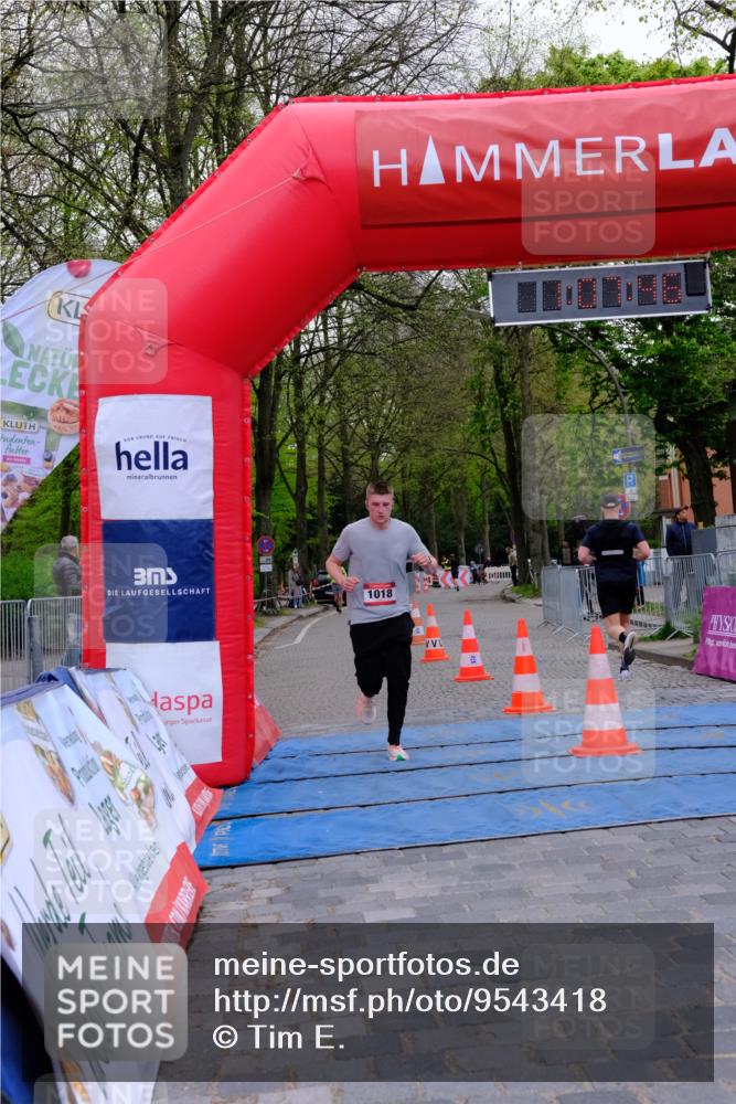 19.04.2026 - Hammer Lauf Tim E. http://msf.ph/oto/9543418 19.04.2026 12:07:54 Ziel 157, 398, 562, 1018 meine-sportfotos.de