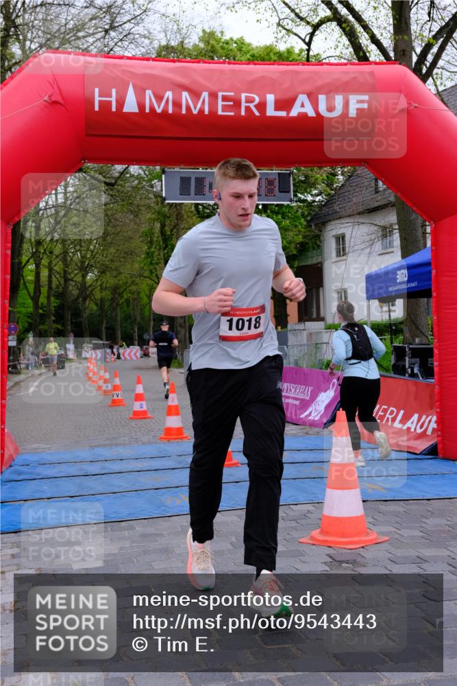 19.04.2026 - Hammer Lauf Tim E. http://msf.ph/oto/9543443 19.04.2026 12:07:56 Ziel 398, 562, 1018 meine-sportfotos.de