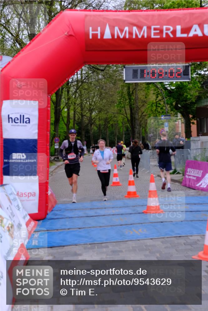 19.04.2026 - Hammer Lauf Tim E. http://msf.ph/oto/9543629 19.04.2026 12:09:10 Ziel 221, 409, 420, 486, 1208, 1841, 1928 meine-sportfotos.de