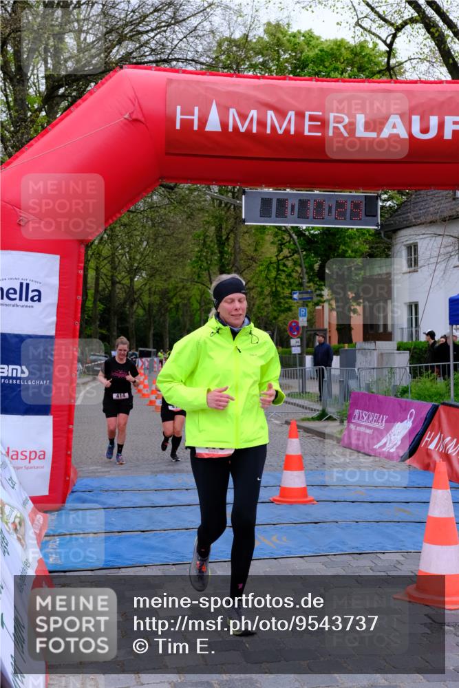 19.04.2026 - Hammer Lauf Tim E. http://msf.ph/oto/9543737 19.04.2026 12:10:37 Ziel 414, 416, 418 meine-sportfotos.de