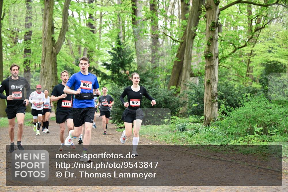 19.04.2026 - Hammer Lauf Dr. Thomas Lammeyer http://msf.ph/oto/9543847 19.04.2026 11:03:42 Laufen 920, 1103, 117, 604, 1681, 912 meine-sportfotos.de