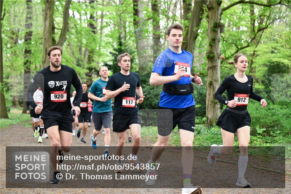 19.04.2026 - Hammer Lauf Dr. Thomas Lammeyer http://msf.ph/oto/9543857 19.04.2026 11:03:44 Laufen 920, 117, 912 meine-sportfotos.de