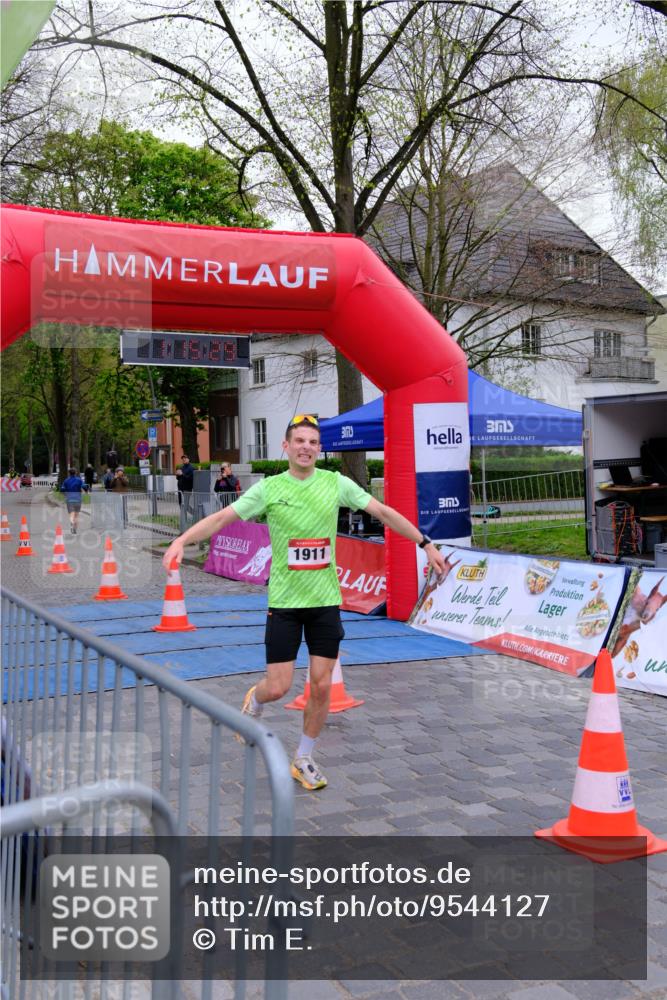19.04.2026 - Hammer Lauf Tim E. http://msf.ph/oto/9544127 19.04.2026 12:15:37 Ziel 189, 779, 939, 1911 meine-sportfotos.de