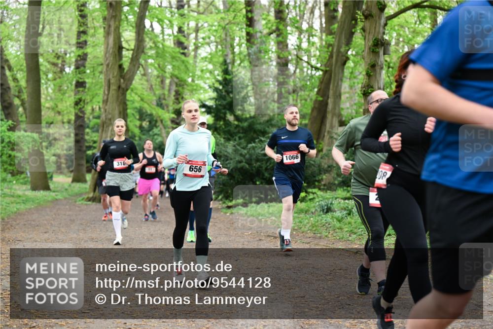 19.04.2026 - Hammer Lauf Dr. Thomas Lammeyer http://msf.ph/oto/9544128 19.04.2026 11:04:14 Laufen 318, 656, 1066 meine-sportfotos.de