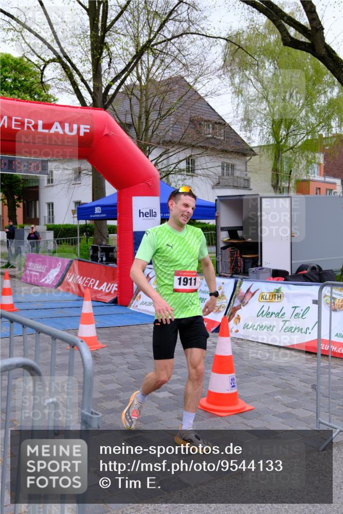 19.04.2026 - Hammer Lauf Tim E. http://msf.ph/oto/9544133 19.04.2026 12:15:38 Ziel 779, 939, 1884, 1911 meine-sportfotos.de