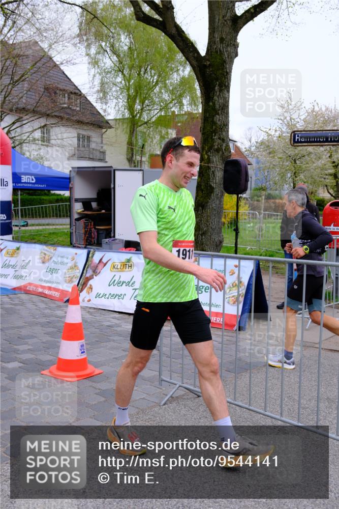 19.04.2026 - Hammer Lauf Tim E. http://msf.ph/oto/9544141 19.04.2026 12:15:39 Ziel 779, 1884, 1911 meine-sportfotos.de
