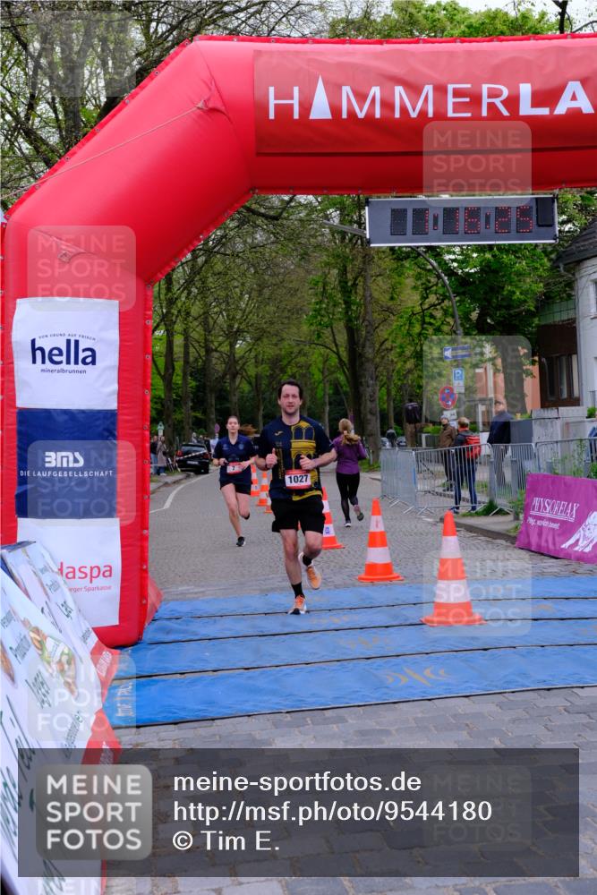 19.04.2026 - Hammer Lauf Tim E. http://msf.ph/oto/9544180 19.04.2026 12:16:33 Ziel 5, 7, 117, 1027 meine-sportfotos.de