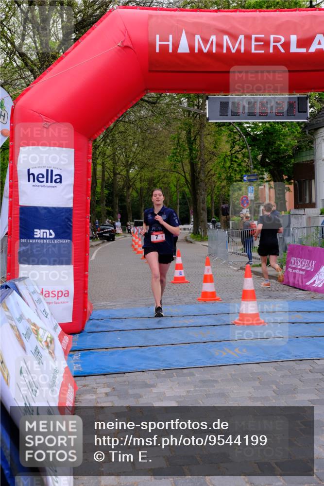 19.04.2026 - Hammer Lauf Tim E. http://msf.ph/oto/9544199 19.04.2026 12:16:35 Ziel 5, 7, 117, 1027 meine-sportfotos.de