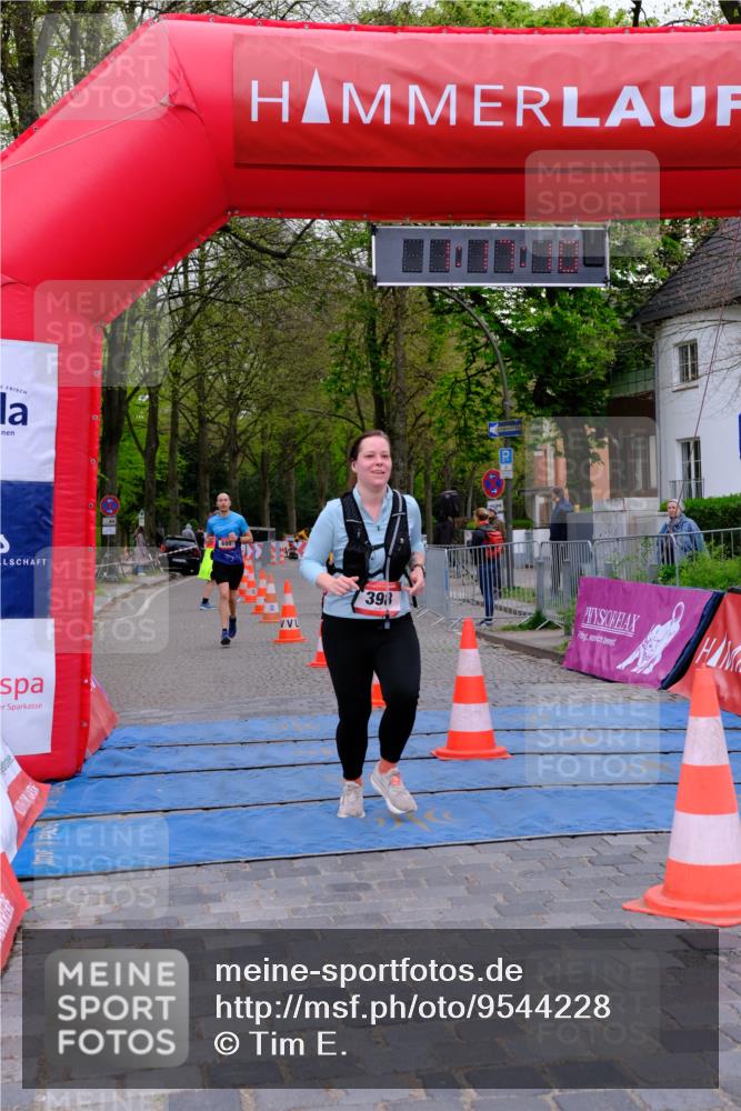 19.04.2026 - Hammer Lauf Tim E. http://msf.ph/oto/9544228 19.04.2026 12:17:18 Ziel 398 meine-sportfotos.de