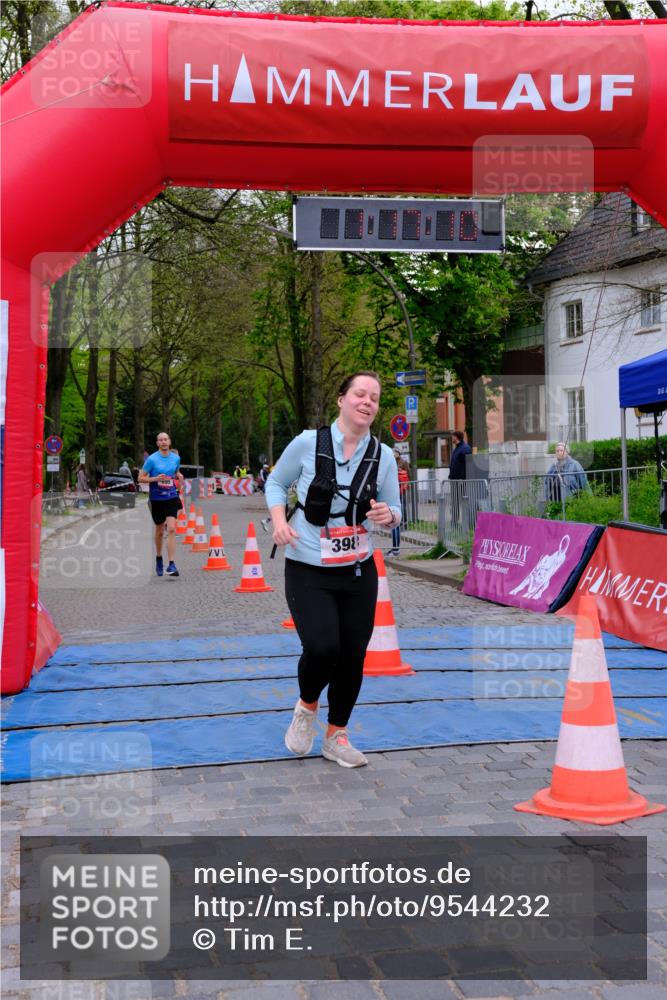 19.04.2026 - Hammer Lauf Tim E. http://msf.ph/oto/9544232 19.04.2026 12:17:18 Ziel 398 meine-sportfotos.de