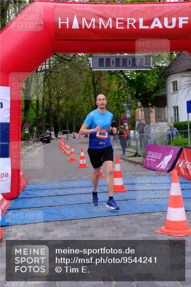 19.04.2026 - Hammer Lauf Tim E. http://msf.ph/oto/9544241 19.04.2026 12:17:22 Ziel 398 meine-sportfotos.de