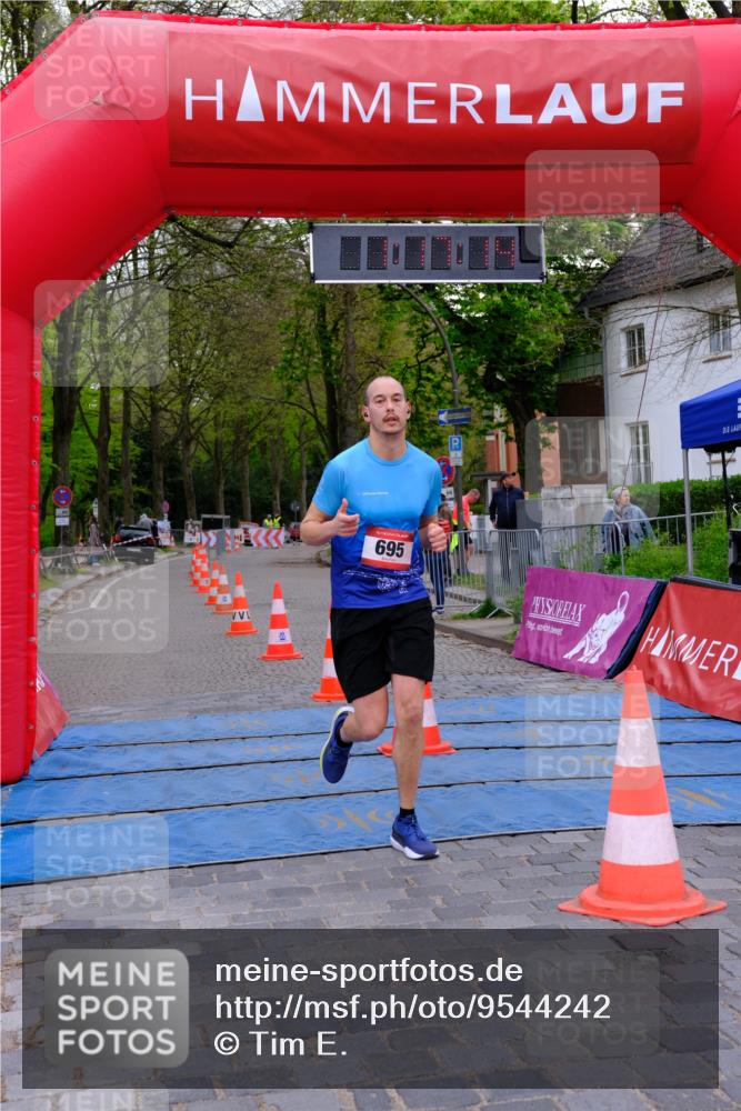 19.04.2026 - Hammer Lauf Tim E. http://msf.ph/oto/9544242 19.04.2026 12:17:22 Ziel 398 meine-sportfotos.de
