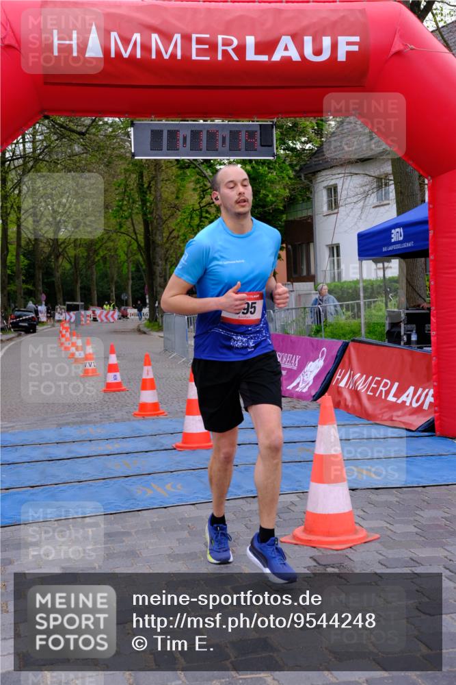 19.04.2026 - Hammer Lauf Tim E. http://msf.ph/oto/9544248 19.04.2026 12:17:22 Ziel 398 meine-sportfotos.de