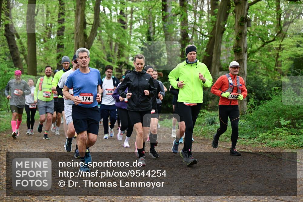 19.04.2026 - Hammer Lauf Dr. Thomas Lammeyer http://msf.ph/oto/9544254 19.04.2026 11:04:27 Laufen 420, 263, 174, 636, 129 meine-sportfotos.de