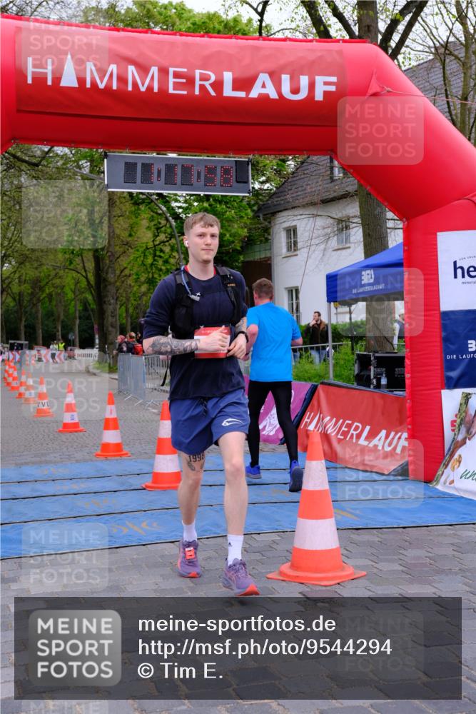 19.04.2026 - Hammer Lauf Tim E. http://msf.ph/oto/9544294 19.04.2026 12:18:06 Ziel 163, 409, 486, 952 meine-sportfotos.de