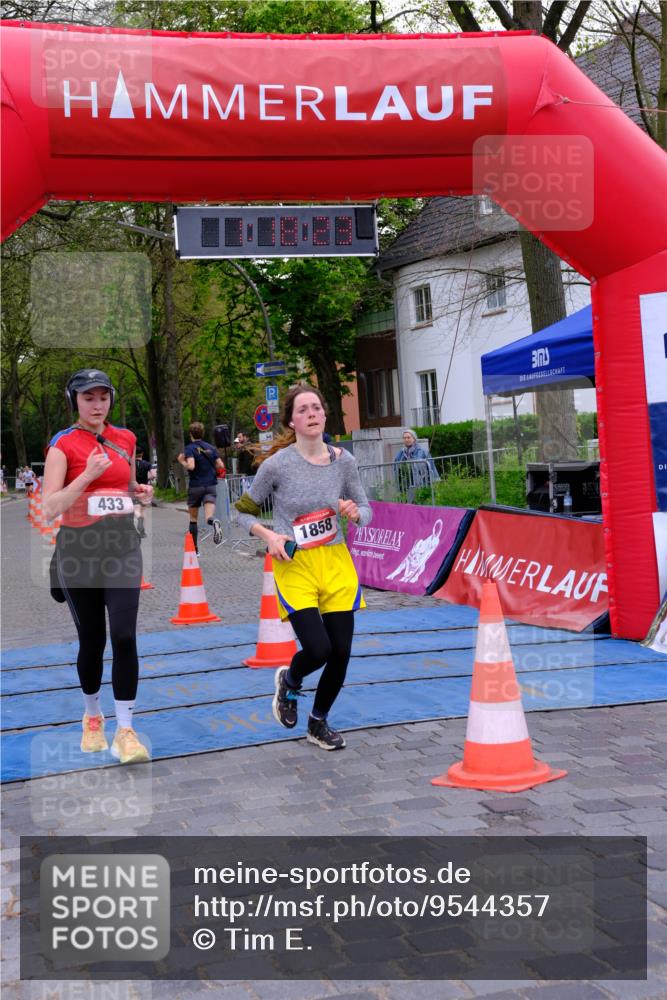 19.04.2026 - Hammer Lauf Tim E. http://msf.ph/oto/9544357 19.04.2026 12:18:31 Ziel 6, 19, 297, 433, 1858 meine-sportfotos.de