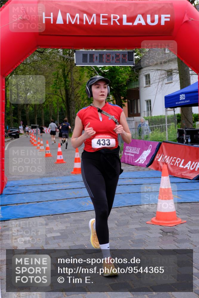 19.04.2026 - Hammer Lauf Tim E. http://msf.ph/oto/9544365 19.04.2026 12:18:32 Ziel 19, 433, 1858 meine-sportfotos.de