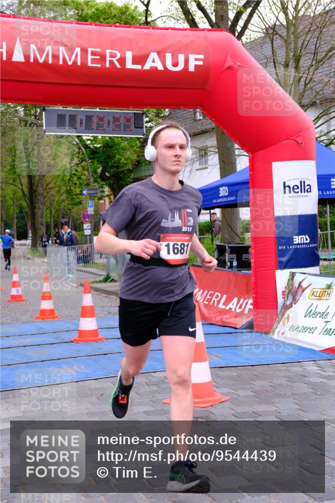 19.04.2026 - Hammer Lauf Tim E. http://msf.ph/oto/9544439 19.04.2026 12:19:37 Ziel 1085, 1208, 1681 meine-sportfotos.de