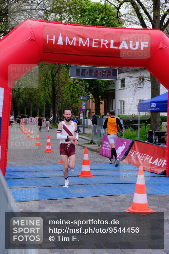 19.04.2026 - Hammer Lauf Tim E. http://msf.ph/oto/9544456 19.04.2026 12:20:01 Ziel 15, 354, 664 meine-sportfotos.de
