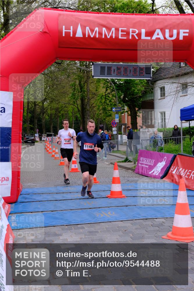19.04.2026 - Hammer Lauf Tim E. http://msf.ph/oto/9544488 19.04.2026 12:20:11 Ziel 307, 314, 601, 920, 1147, 1148 meine-sportfotos.de