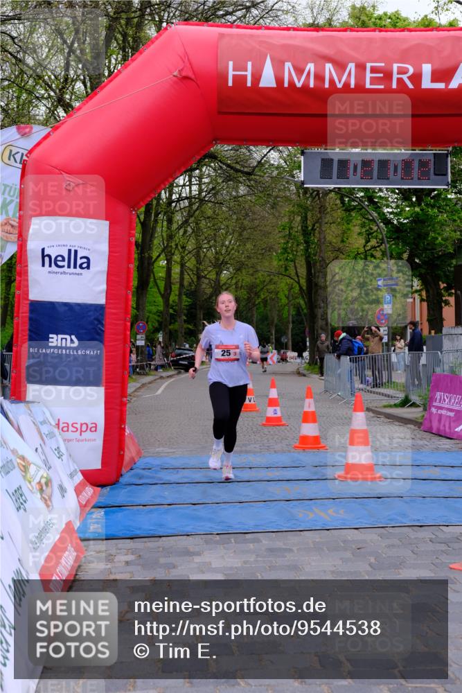 19.04.2026 - Hammer Lauf Tim E. http://msf.ph/oto/9544538 19.04.2026 12:21:10 Ziel 25 meine-sportfotos.de