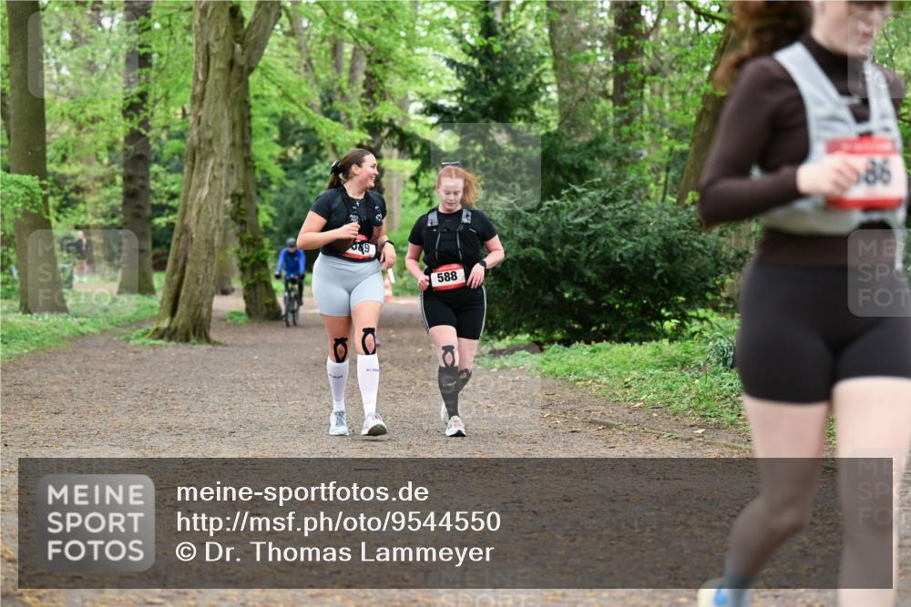 19.04.2026 - Hammer Lauf Dr. Thomas Lammeyer http://msf.ph/oto/9544550 19.04.2026 11:05:05 Laufen 588, 586 meine-sportfotos.de