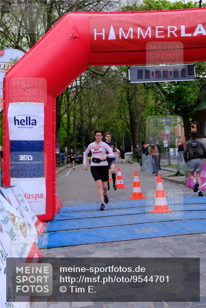 19.04.2026 - Hammer Lauf Tim E. http://msf.ph/oto/9544701 19.04.2026 12:23:25 Ziel 19, 928, 969 meine-sportfotos.de