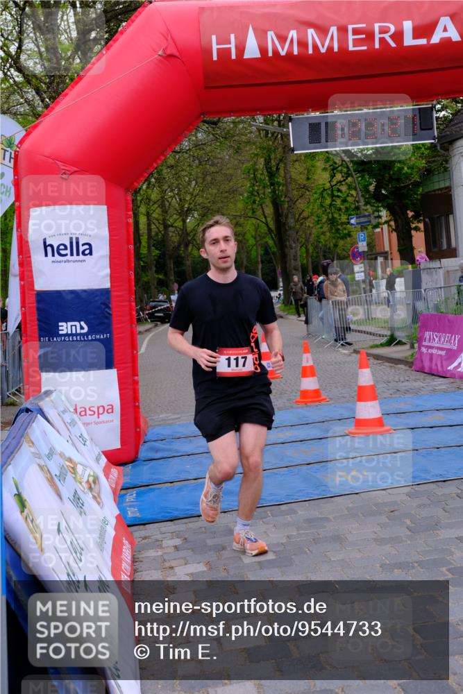 19.04.2026 - Hammer Lauf Tim E. http://msf.ph/oto/9544733 19.04.2026 12:23:35 Ziel 117, 634, 1066, 1163 meine-sportfotos.de