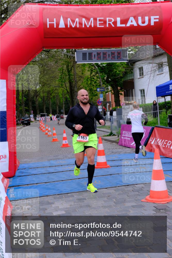 19.04.2026 - Hammer Lauf Tim E. http://msf.ph/oto/9544742 19.04.2026 12:23:37 Ziel 117, 634, 1066, 1163 meine-sportfotos.de