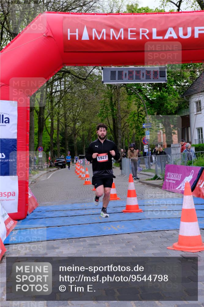 19.04.2026 - Hammer Lauf Tim E. http://msf.ph/oto/9544798 19.04.2026 12:24:48 Ziel 1927 meine-sportfotos.de