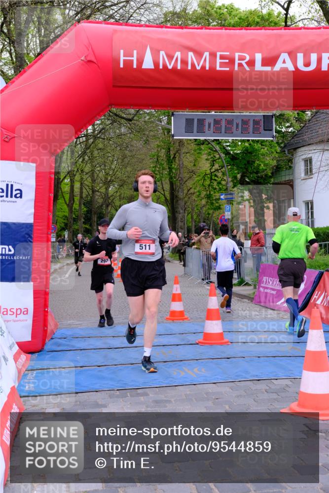 19.04.2026 - Hammer Lauf Tim E. http://msf.ph/oto/9544859 19.04.2026 12:25:41 Ziel 297, 511, 554, 933 meine-sportfotos.de
