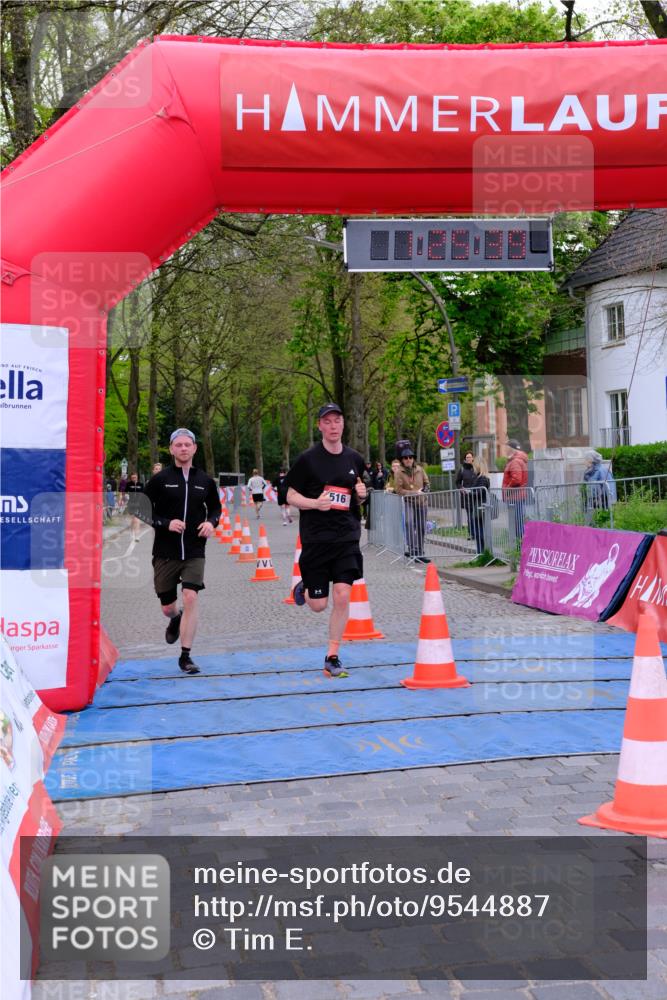 19.04.2026 - Hammer Lauf Tim E. http://msf.ph/oto/9544887 19.04.2026 12:25:47 Ziel 297, 516, 536, 627 meine-sportfotos.de