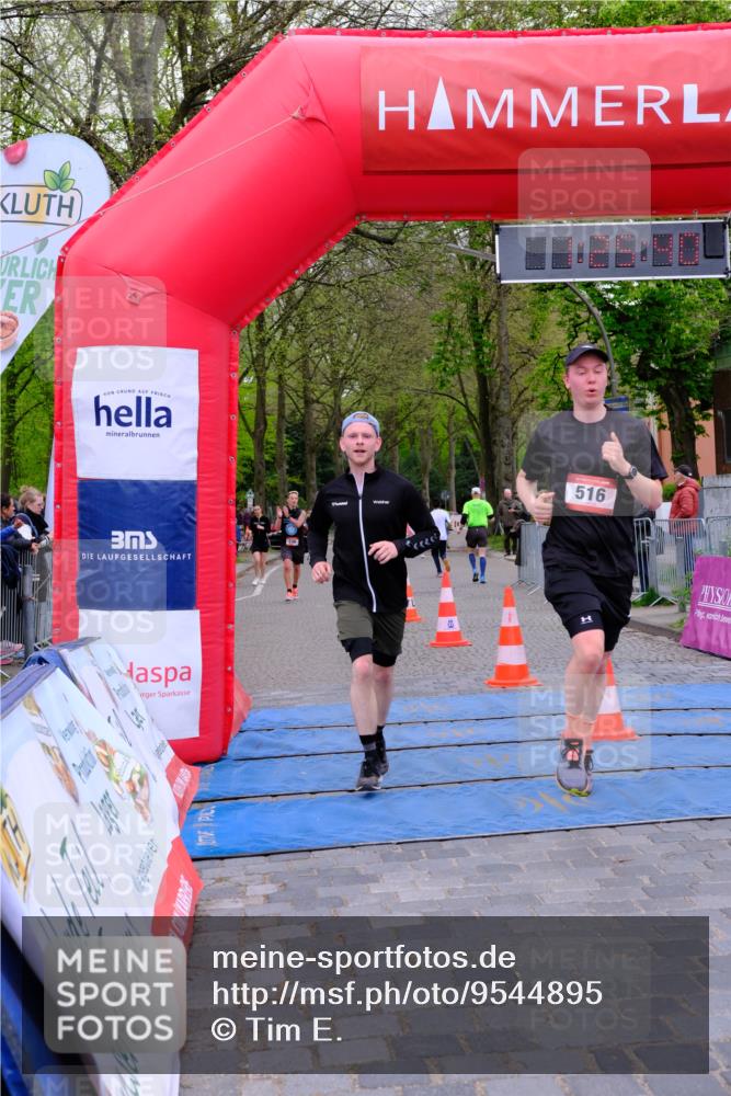 19.04.2026 - Hammer Lauf Tim E. http://msf.ph/oto/9544895 19.04.2026 12:25:48 Ziel 516, 536, 627 meine-sportfotos.de