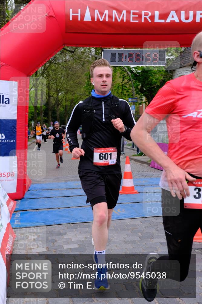 19.04.2026 - Hammer Lauf Tim E. http://msf.ph/oto/9545038 19.04.2026 12:27:07 Ziel 307, 601, 637, 766 meine-sportfotos.de