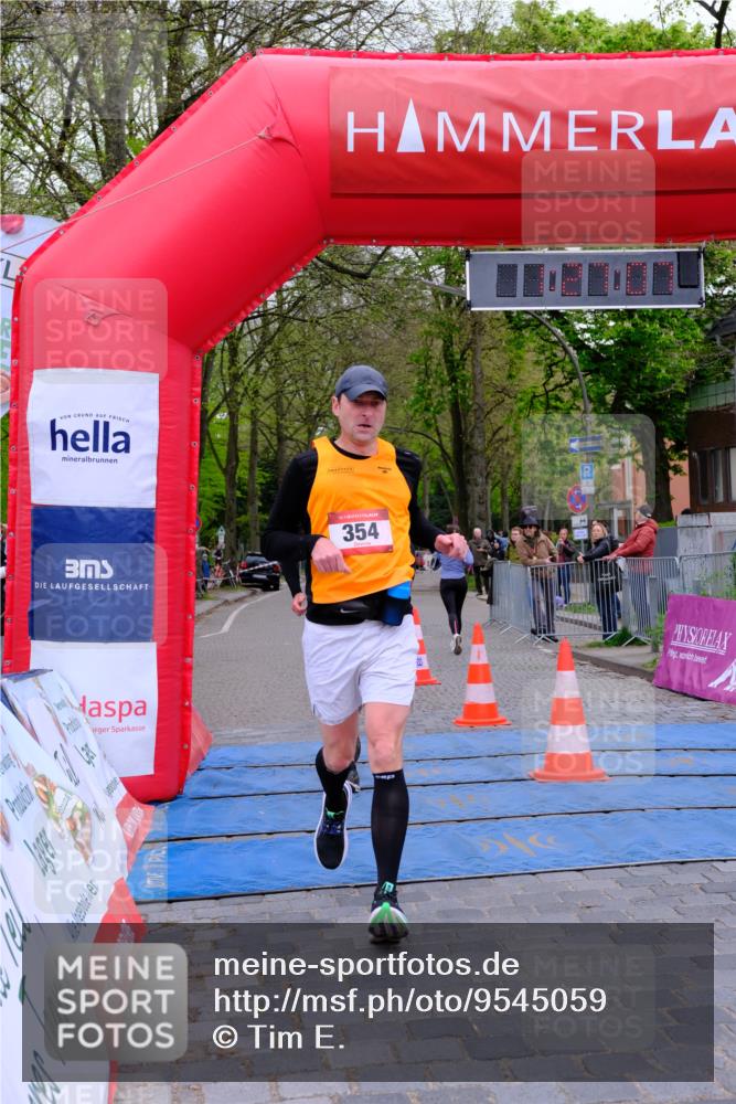19.04.2026 - Hammer Lauf Tim E. http://msf.ph/oto/9545059 19.04.2026 12:27:15 Ziel 354, 637, 920 meine-sportfotos.de
