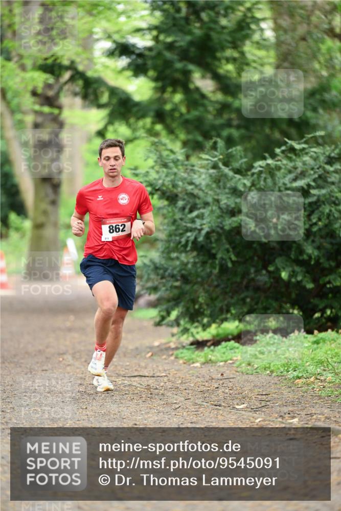 19.04.2026 - Hammer Lauf Dr. Thomas Lammeyer http://msf.ph/oto/9545091 19.04.2026 11:22:39 Laufen 215, 862 meine-sportfotos.de