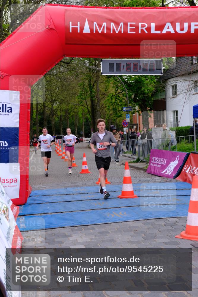 19.04.2026 - Hammer Lauf Tim E. http://msf.ph/oto/9545225 19.04.2026 12:28:49 Ziel 15, 21, 24, 528, 529, 539, 862 meine-sportfotos.de